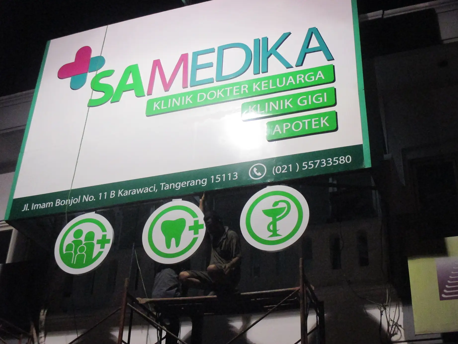 Proyek Papan Nama #2