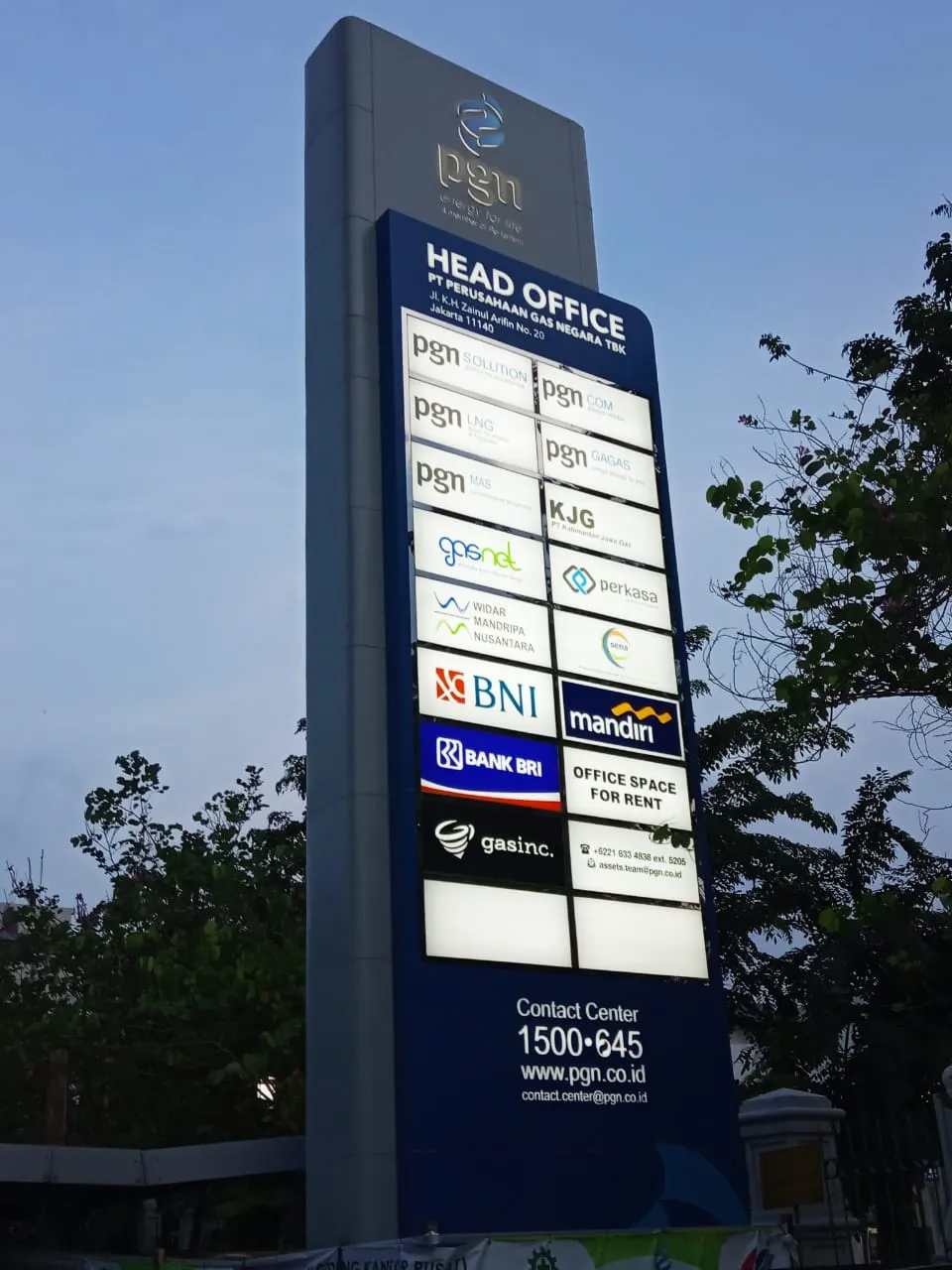 Office Tenant Tower